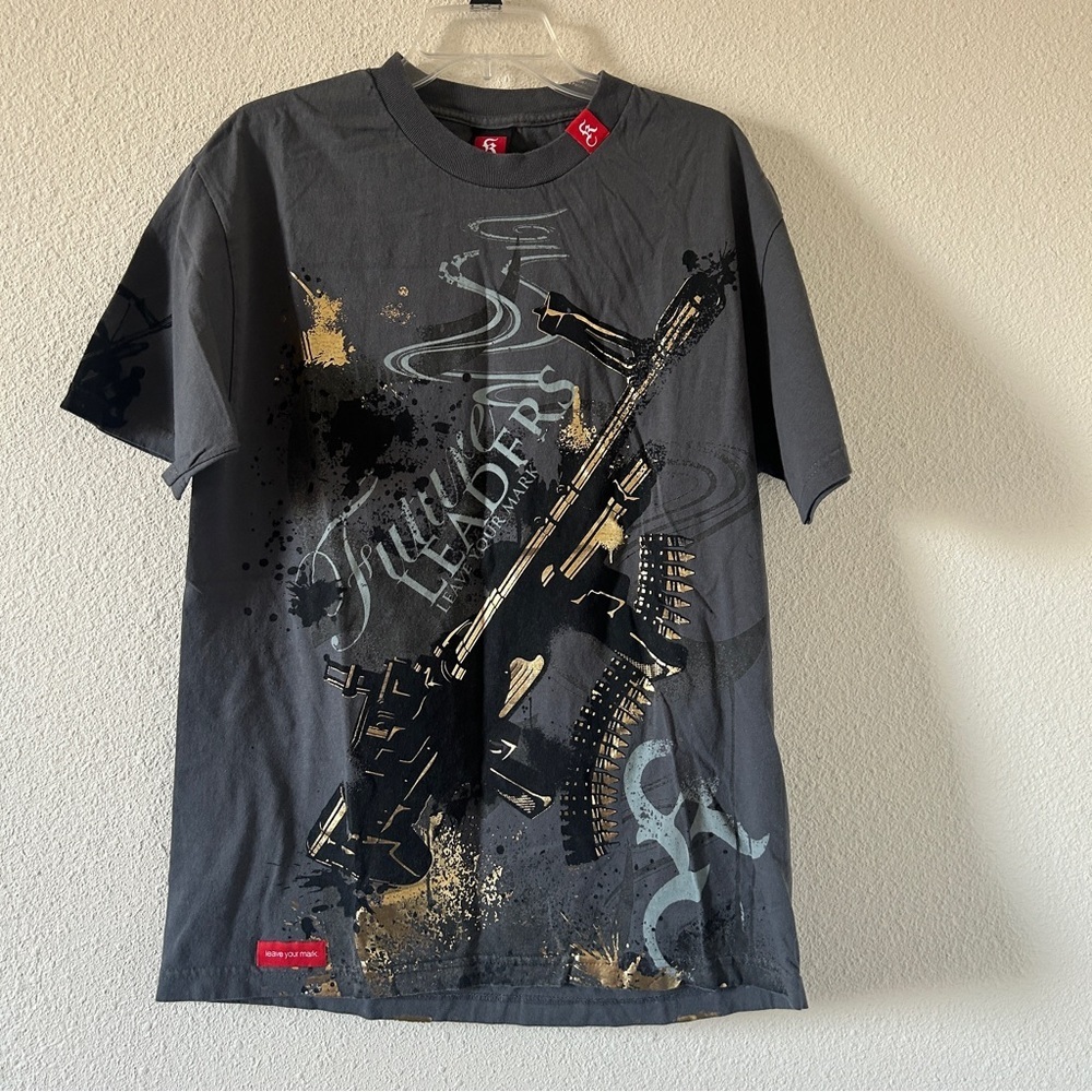 Kallusive Graphic T-shirt Men’s Large Gray Gold Unisex Street Wear Grunge Punk